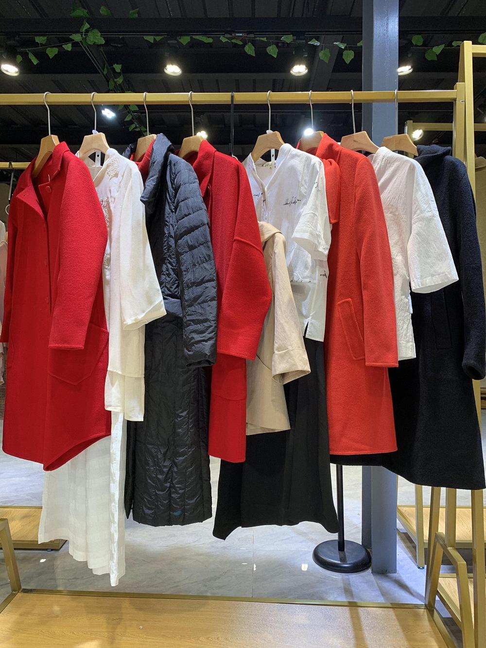 帕佳妮2019冬装国内一线知名大牌女装品牌折扣尾货批发专柜正品剪标