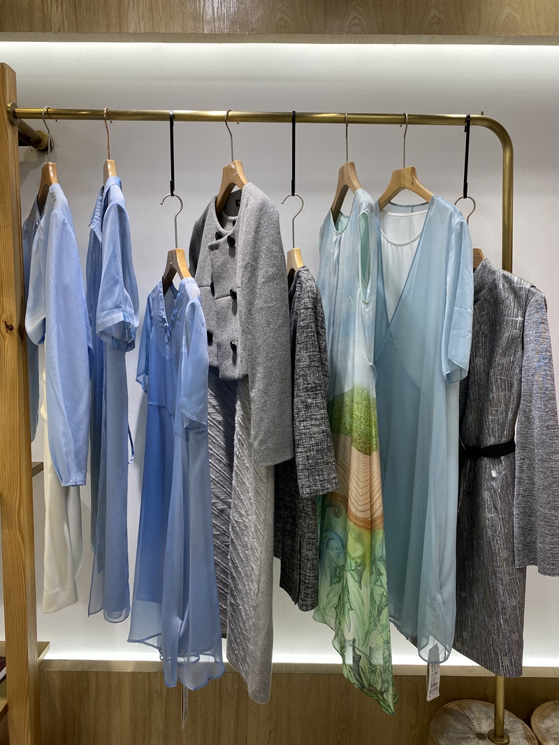 限时秒杀丨￥499dazzlingsun炫日2022四季装