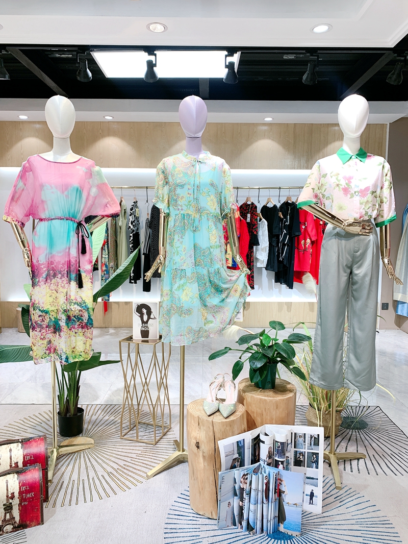 【maxlulu】连衣裙22夏 (1).jpg