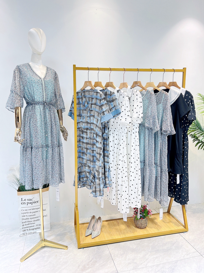 100%慧之芳品牌短期内能够从激烈的竞争女装市场脱颖而出,一支独秀!